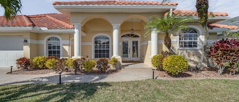 Port Charlotte Vacation Rental | 4BR | 3BA | 2,625 Sq Ft | Step-Free Access