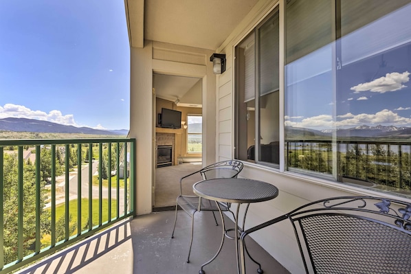 Frisco Vacation Rental | 2BR | 2BA | Step-Free Access (Elevator) | 1,155 Sq Ft