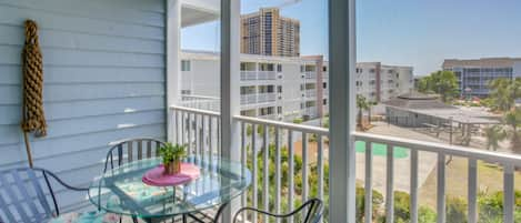 Myrtle Beach Vacation Rental | 3BR | 2.5BA | 1,000 Sq Ft | Stairs Required