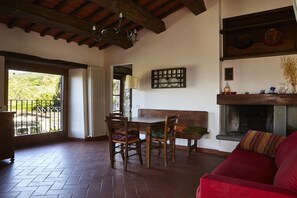 Dining Room, Kitchen