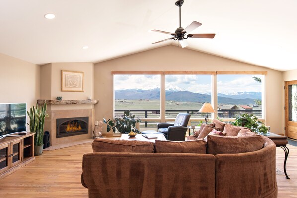 Living room with mountain views