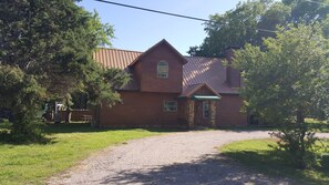 Captain's Quarters on Lake Texoma