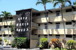 Kona Magic Sands Resort in beautiful Kailua Kona Hawaii.
