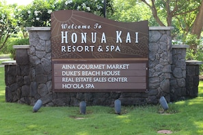 Welcome to Honua Kai