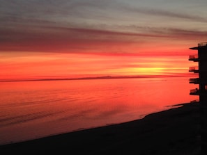 Another incredible sunset from the balcony.  This is why you want Ocean Front!