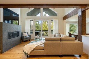 Main Floor - Living Room With Gas Fireplace