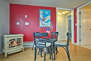Dine with your travel companions at the 4-person table.