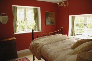 red bedroom