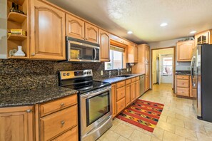 Kitchen | Stainless Steel Appliances | Coffee Maker
