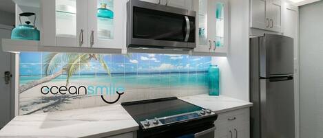 Oceansmile condo by Smileviews