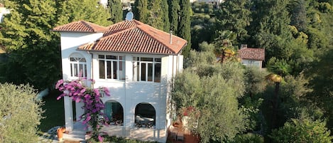 Villa Serendipità, a classic Italian villa newly renovated. 