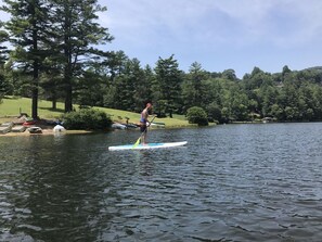 Paddle boarding on Fairfield Lake- 10 minutes from house