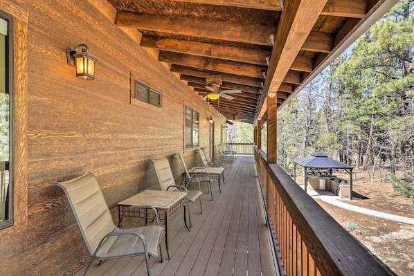 Pinetop-Lakeside Vacation Rental | 5BR | 3BA | 3,700 Sq Ft | Stairs to Access