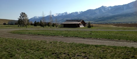 View of the Absaroka Mountains