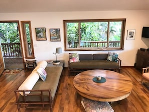 Living room with authentic island furniture