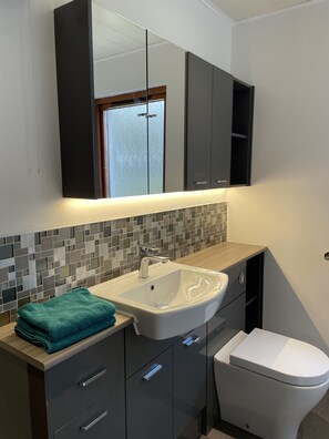 Modern bathroom