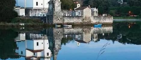 Iglesia de Barro a 4 km