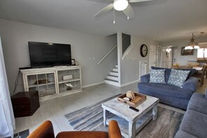 1 - Living Room (3)