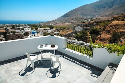 "Villa Accomodesio", spacious villa for 6 p. with excellent view to Aegean sea 