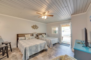 Interior | Open Floor Plan | Free WiFi