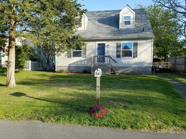 front of house and front lawn