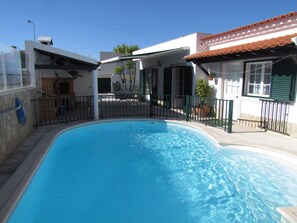 Piscina e Barbecue