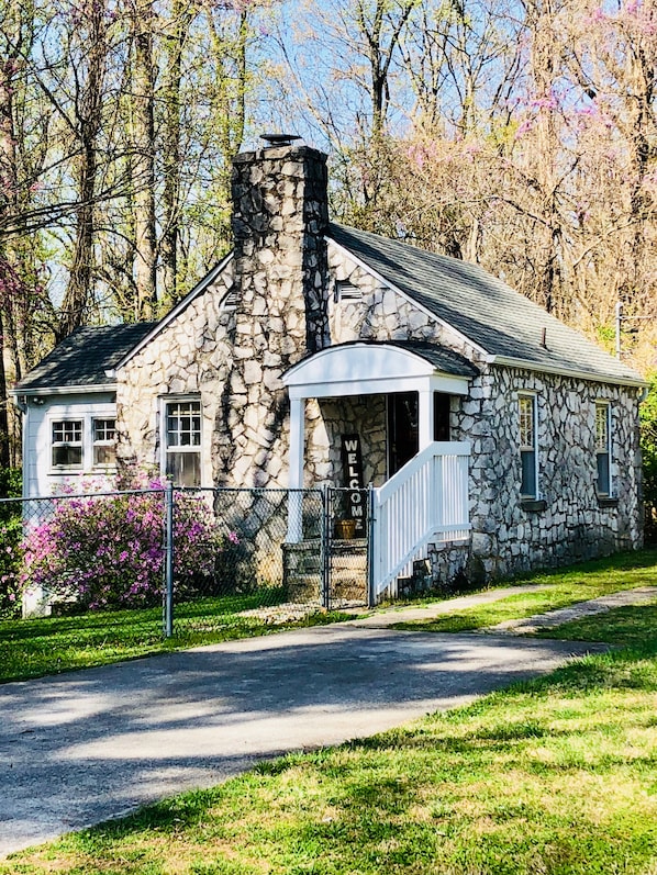 Walnut Grove Guest House