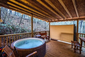 Private spa tub