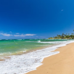 Wailua Beach, 1 mile south of resort