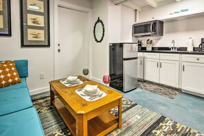 Studio Interior | Free WiFi | Central A/C & Heat
