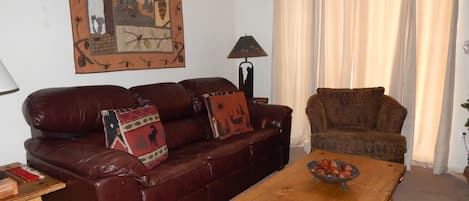 StayWinterPark Beaver Village Condos living room unit 131