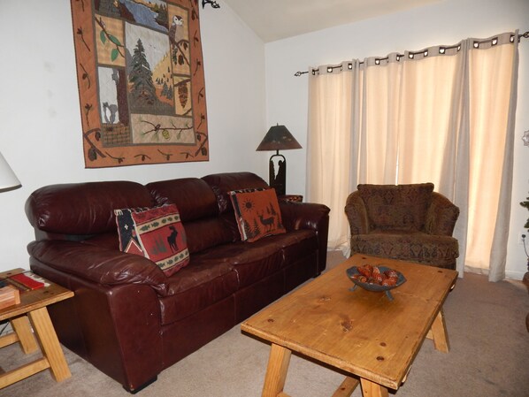 StayWinterPark Beaver Village Condos living room unit 131