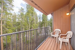 SWP Beaver Village 931 private deck