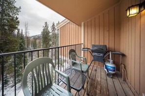 SWP Beaver Village 2032 Private deck