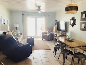 Living Room/Dining Room (Newly Decorated)