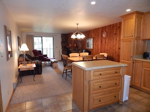 StayWinterParkBeaverVillageCondos looking in unti 1812