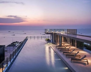 Rooftop pool