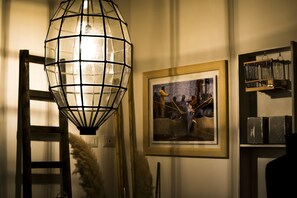 Detail Lights