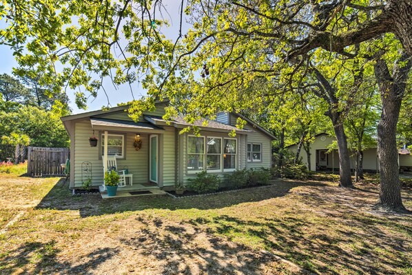 Oak Island Vacation Rental | 2BR | 1.5BA | 980 Sq Ft | 3 Steps to Enter