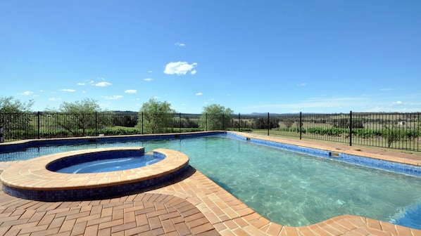 Amazing Pools