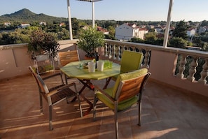 A1 (4): balcon