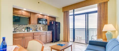 Oceanfront living room & kitchen