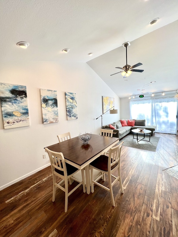 Great Room Dining Area