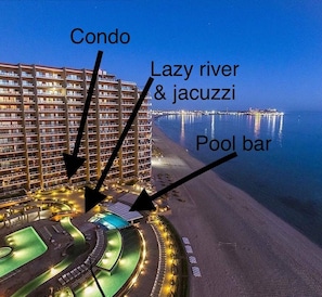 Steps Away To Beach, Pool bar, Lazy River, Jacuzzi