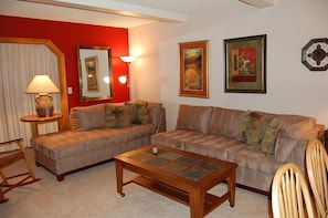 StayWinterPark-Hi-Country-Haus-Living Room unit 2201