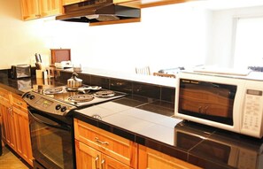 SWP Meadow Ridge 8-6 Main Kitchen