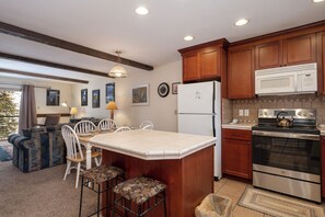 SWP Hi Country Haus 1913 main kitchen