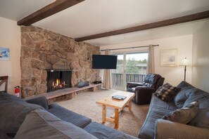SWP Hi Country Haus 2007 living area