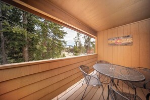 SWP Hi Country Haus 2506 Private deck