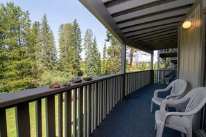 SWP Hi Country Haus unit 2111 Private deck
